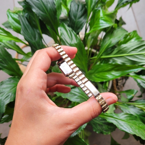 Vintage Edox Swiss Incabloc Dainty Gold Watch - Picture 8 of 8